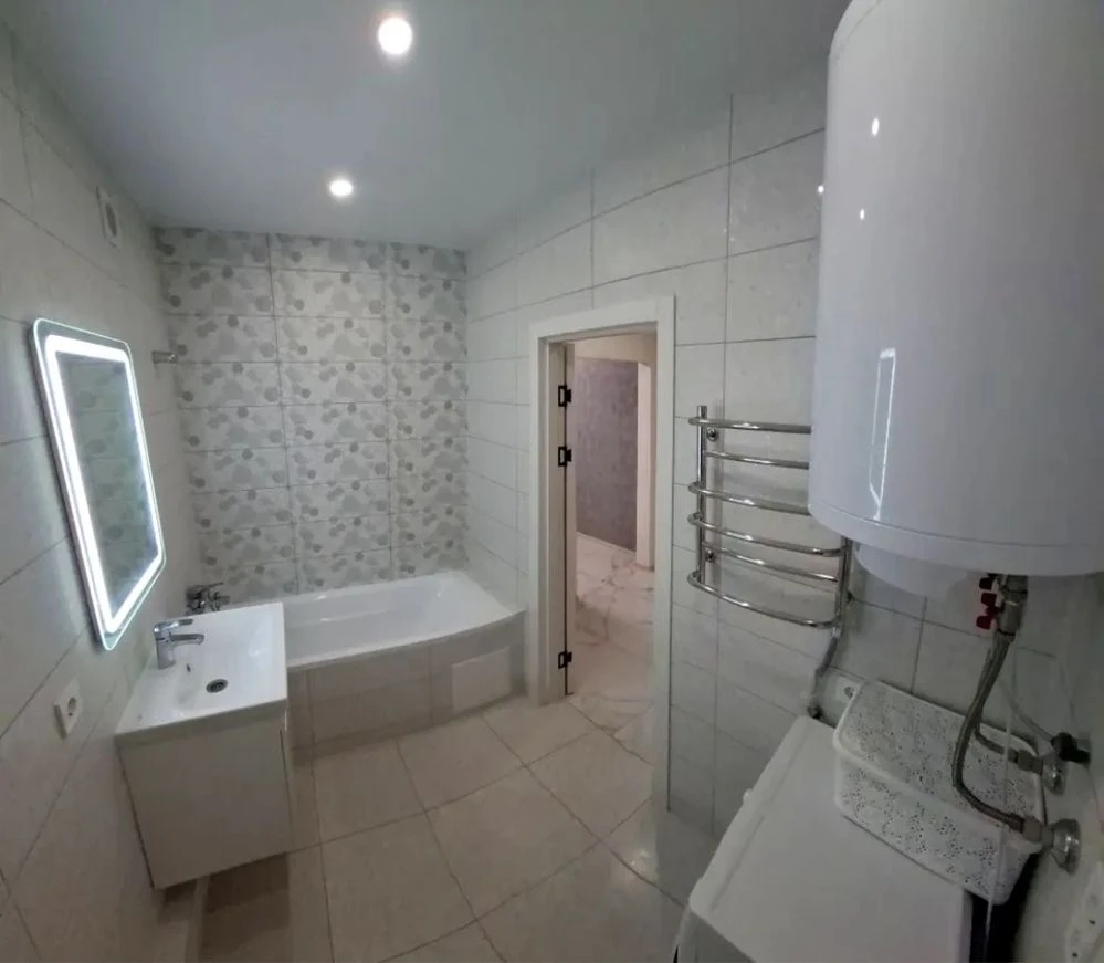 Продам 1к квартиру,ЖК Сказка,Холодная Гора,41м2(код. 23846)
