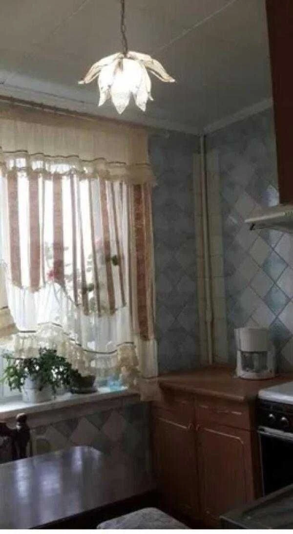 З минуты метро Салтовская (Г.Труда ) 1 кв