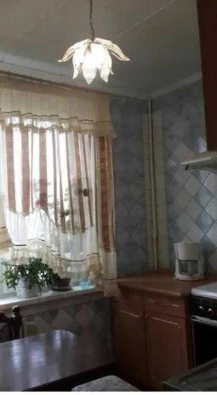 З минуты метро Салтовская (Г.Труда ) 1 кв