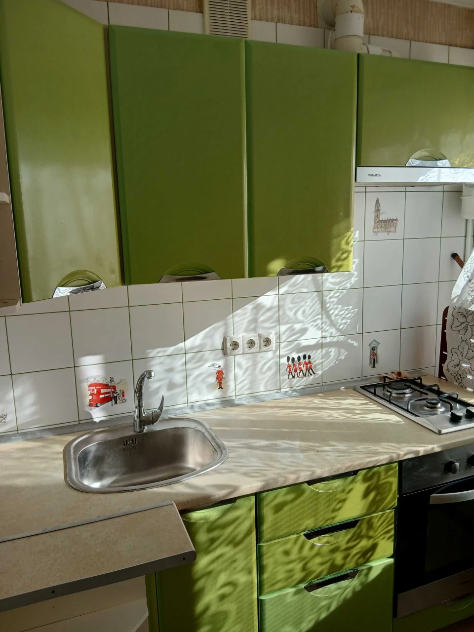 Продам 1 кв., 608 м/р, Гв. Широнинцев