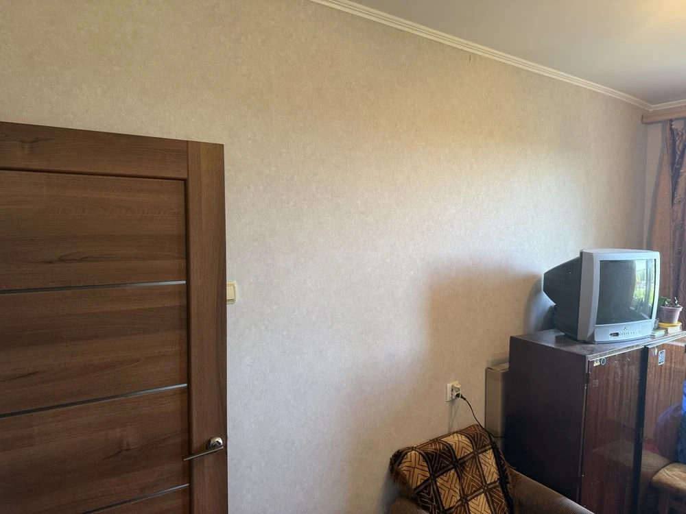 Продам 2 комнатную улучшенку метро Студенческая и Салтовская