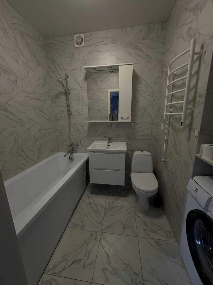 Продам 1к квартиру в ЖК Салтовский,Драгоманова,6г,35м2(код 2