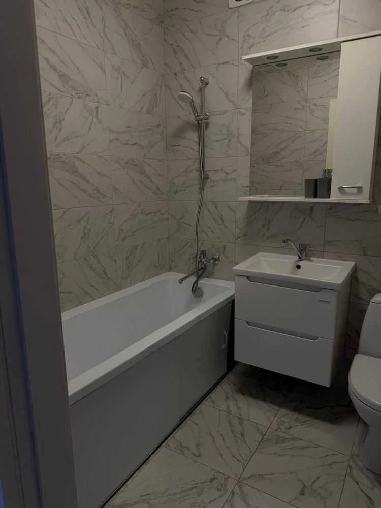 Продам 1к квартиру в ЖК Салтовский,Драгоманова,6г,35м2(код 2