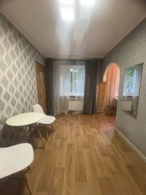 Продам 2-кімнатна квартира біля метро Армійська. Кухня-студі