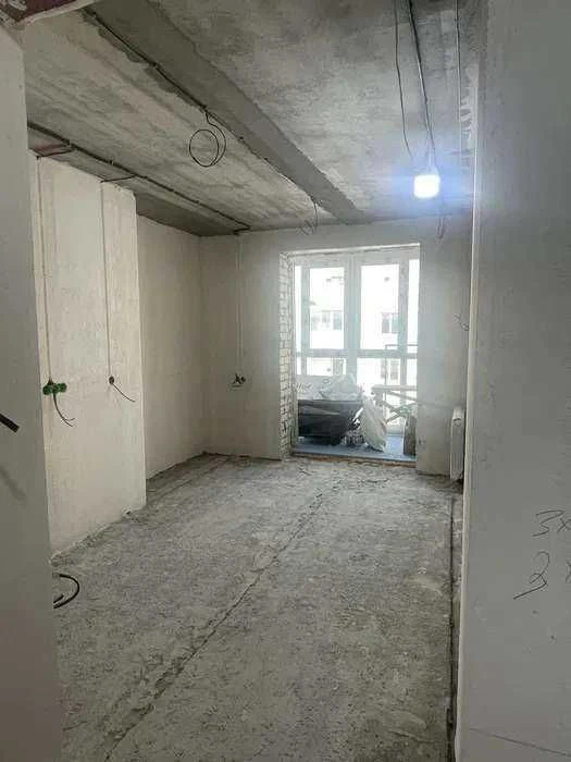 Продам 2 комн.из. квартиру Новострой на Салтовке (405199)