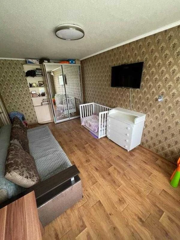 Продается 1 ком кв 4/9, пр Юбилейный