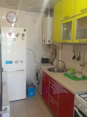 Продам 2х комн квартиру с мебелью и техникой. Свой гараж и п