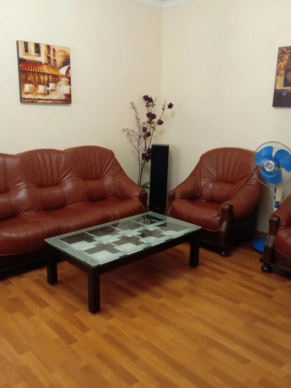 Продам 2х комн квартиру с мебелью и техникой. Свой гараж и п