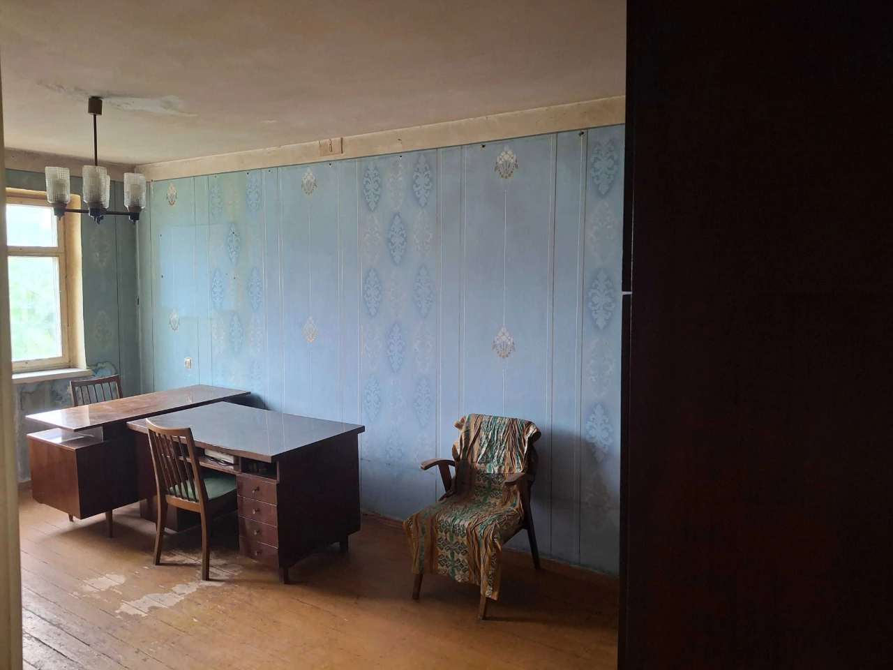 продам 3 к.кв. квартиру по вул. Валентинівська, метро Студен