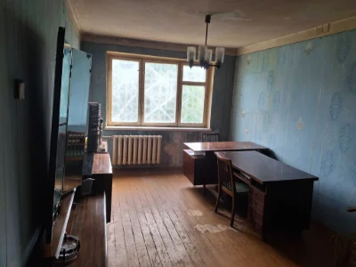 продам 3 к.кв. квартиру по вул. Валентинівська, метро Студен