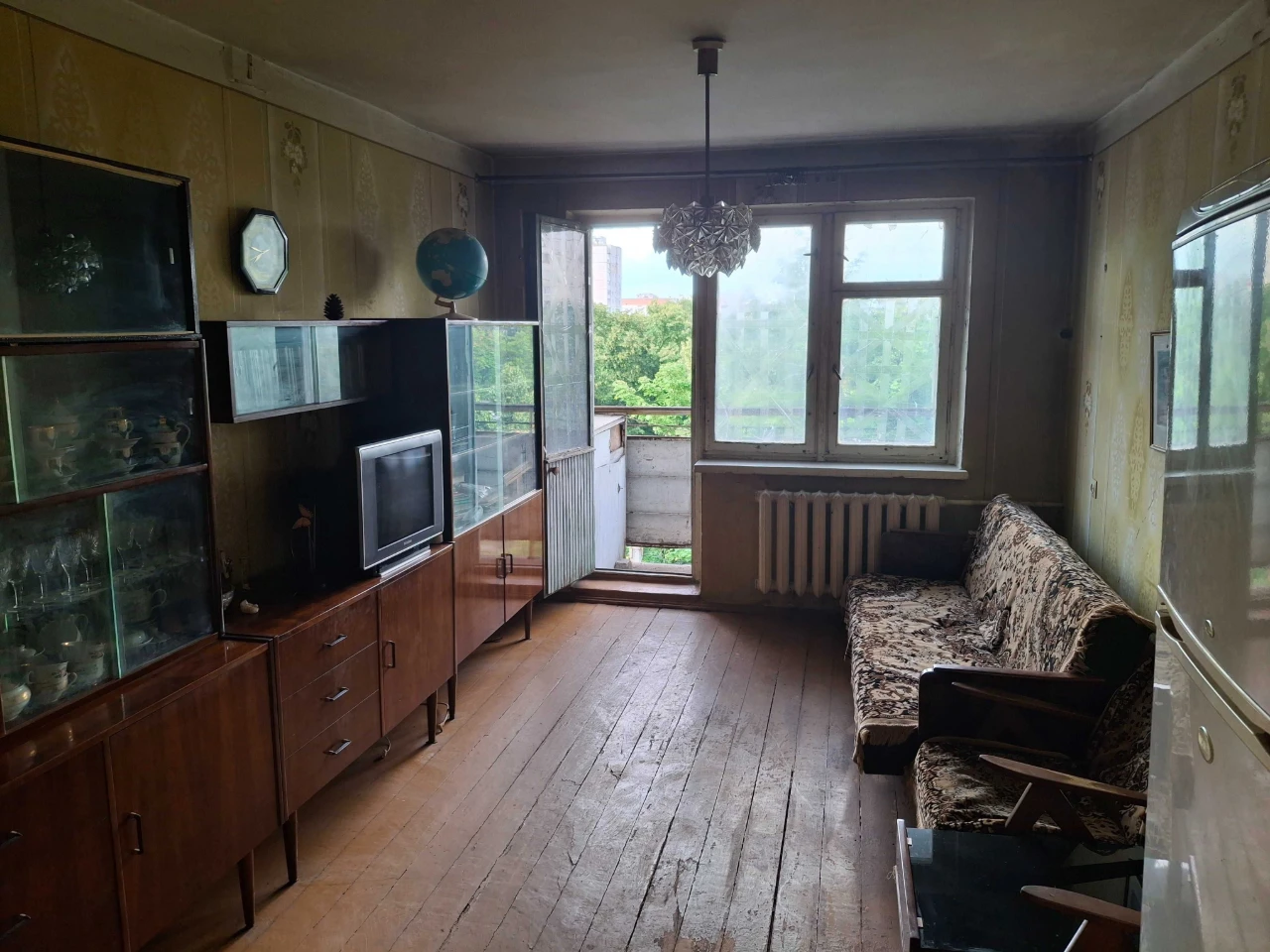 продам 3 к.кв. квартиру по вул. Валентинівська, метро Студен