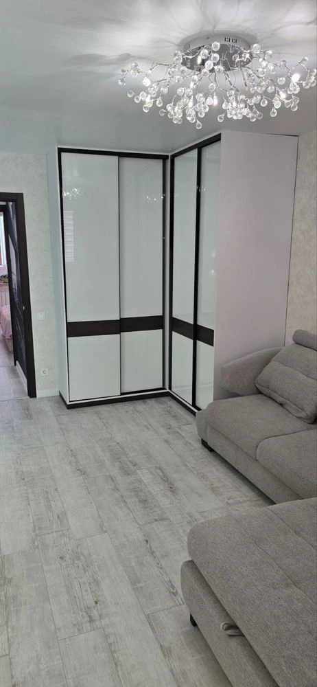Продажа трьох кімнатної квартири ,(Індустріальний район, вул