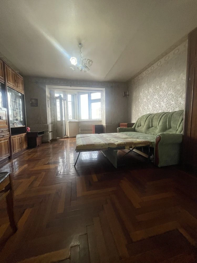 Продам 3к квартиру Холодная Гора метро