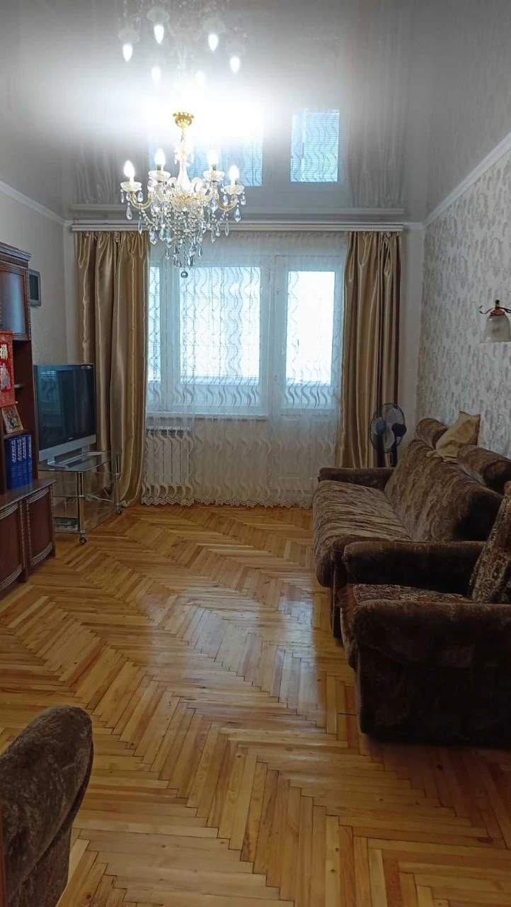 3к.кв. з ремонтом 70м.кв. медкомплекс. (405167)