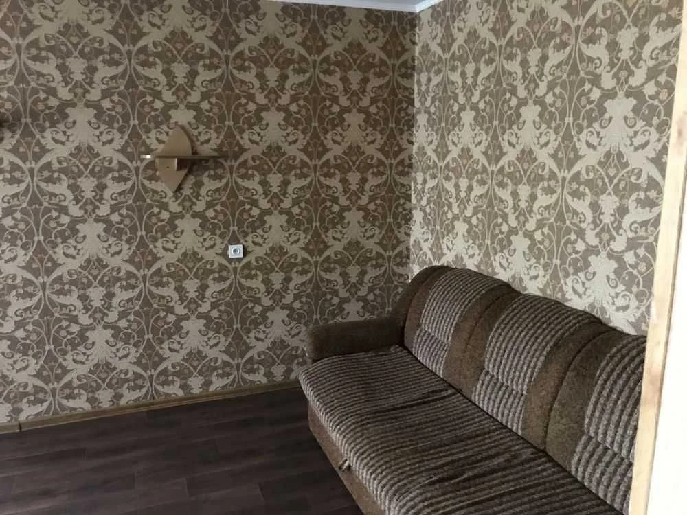 Продам 2к квартиру метро Армейская
