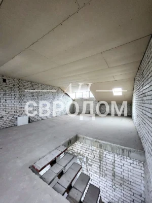 Продам квартиру   на Холодной горе с индивидуальным отоплени