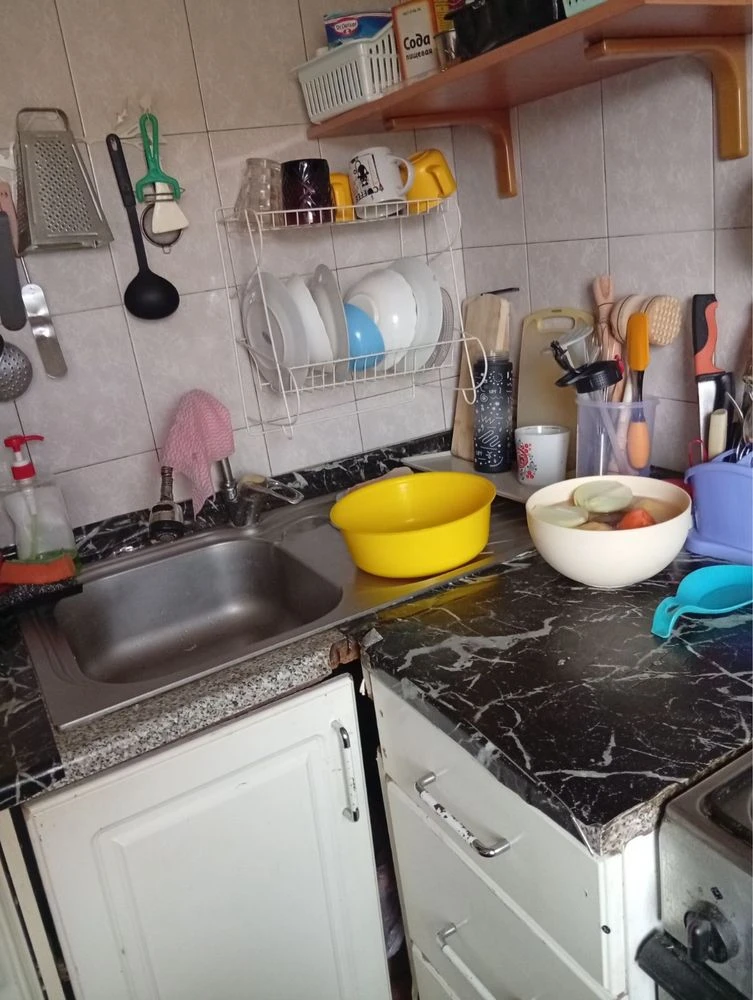 Продам 2х кім квартиру на нескорених