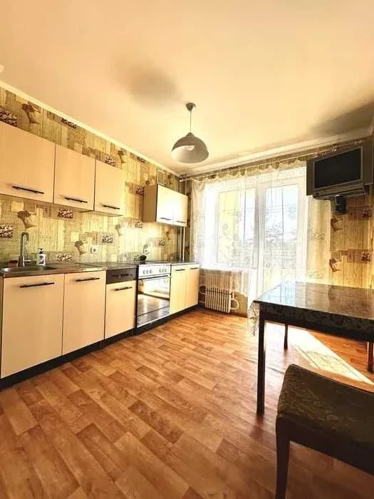 Продам 3к квартиру 71м2 в ЖК Столічний Полтавський шлях метр