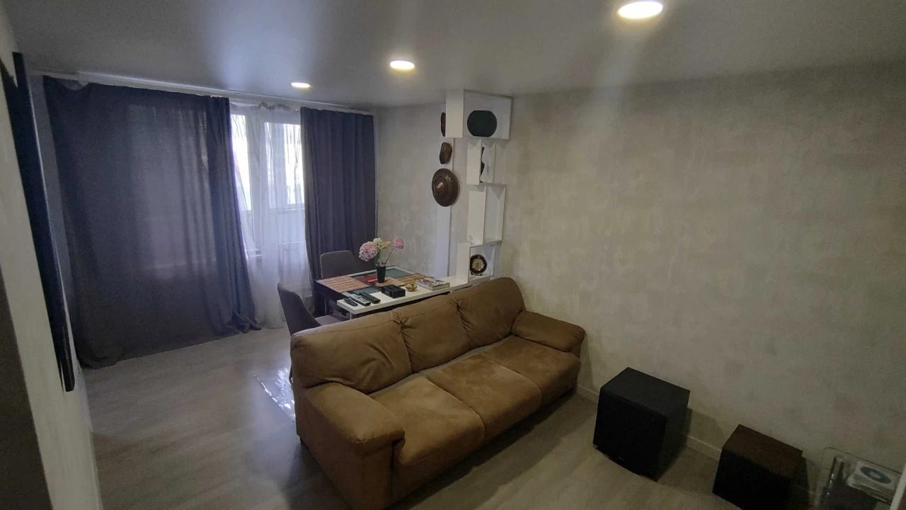 унікальна квартира в 522 м\районі 3комн. тільки продаж торг