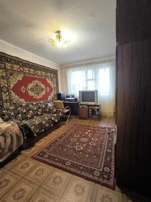 Продам 4-х к.квартиру на Роганском ЖМ Индустриальный