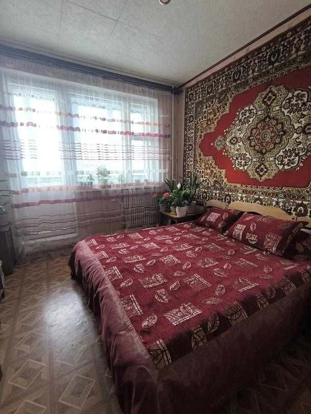 Продам 4-х к.квартиру на Роганском ЖМ Индустриальный