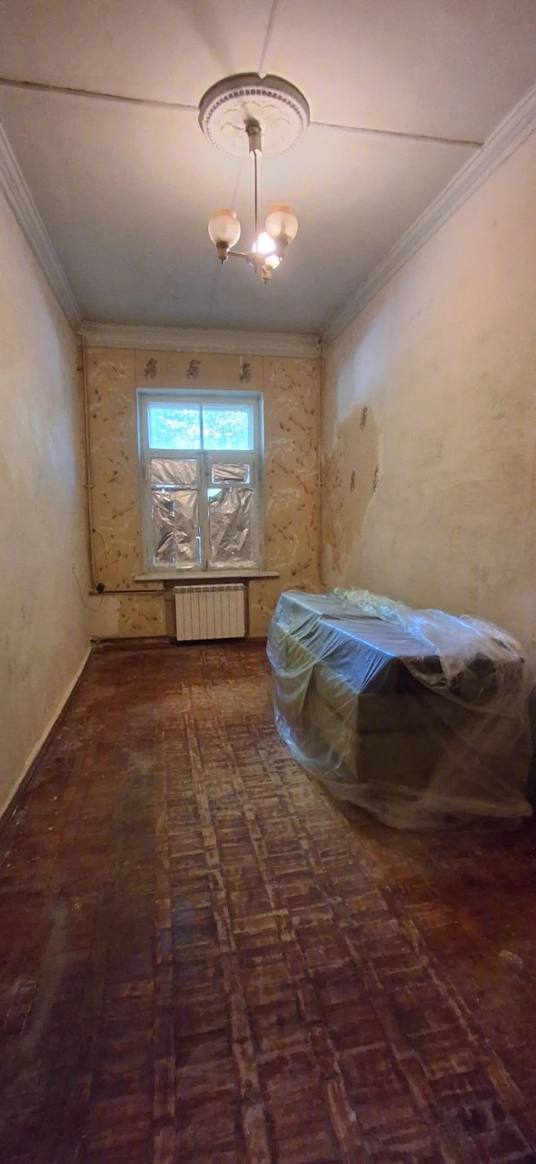 Продам свою 2-х комн квартиру 1/3 . Торг