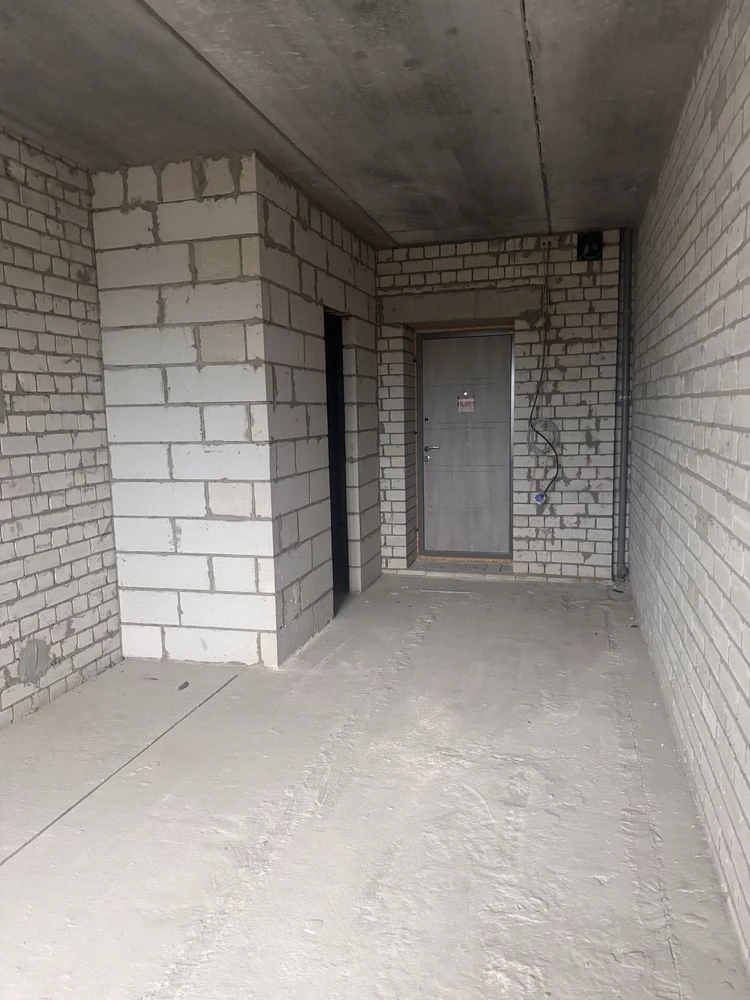 Продам квартиру пров. Шевченківський Воробьйові гори. Метро