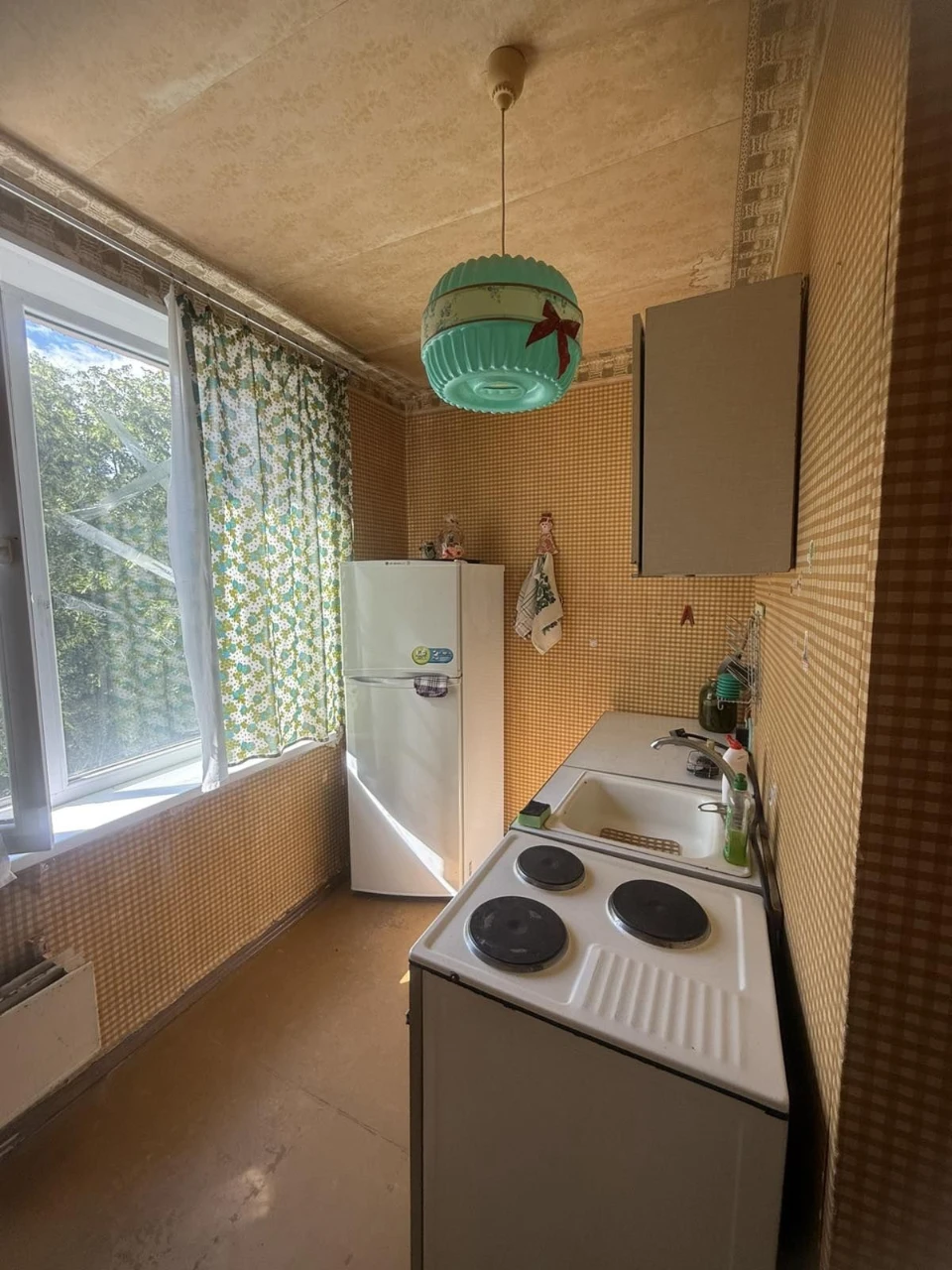 Продам  1 кв Алексеевка, пр Победы,м Победа