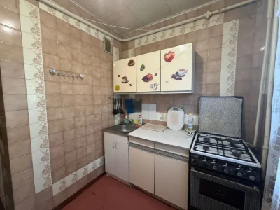 2-room apartment, 71 Peremohy Avenue