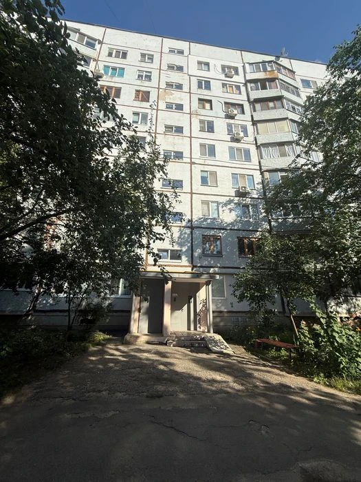 2-room apartment, 71 Peremohy Avenue