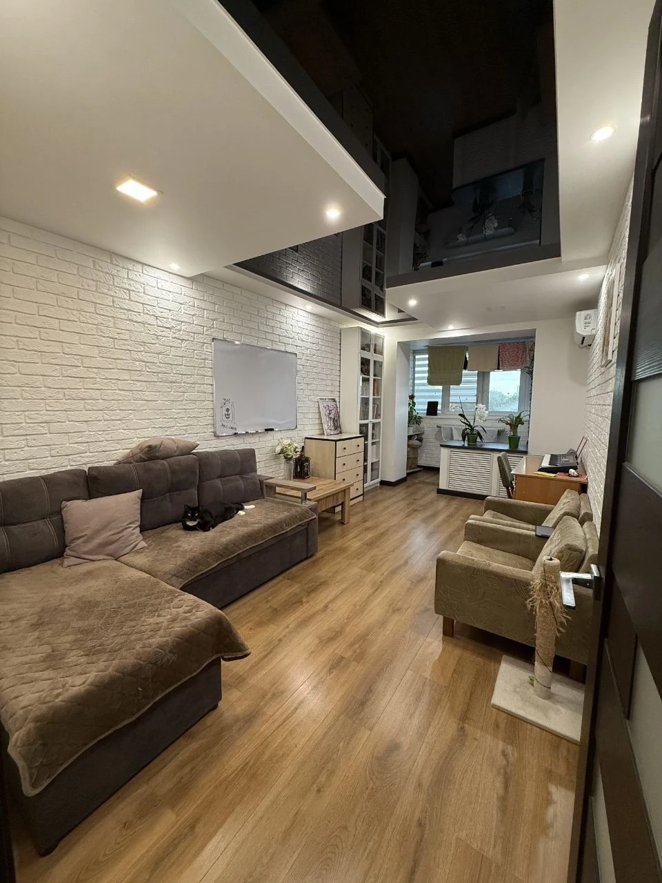 Продам эксклюзив 3 к.из.квартиру метро Салтовская