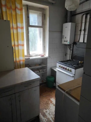 Продам 3к ЮЖД, пер. Верховский дом 5, кирпич, 4/5, под ремон