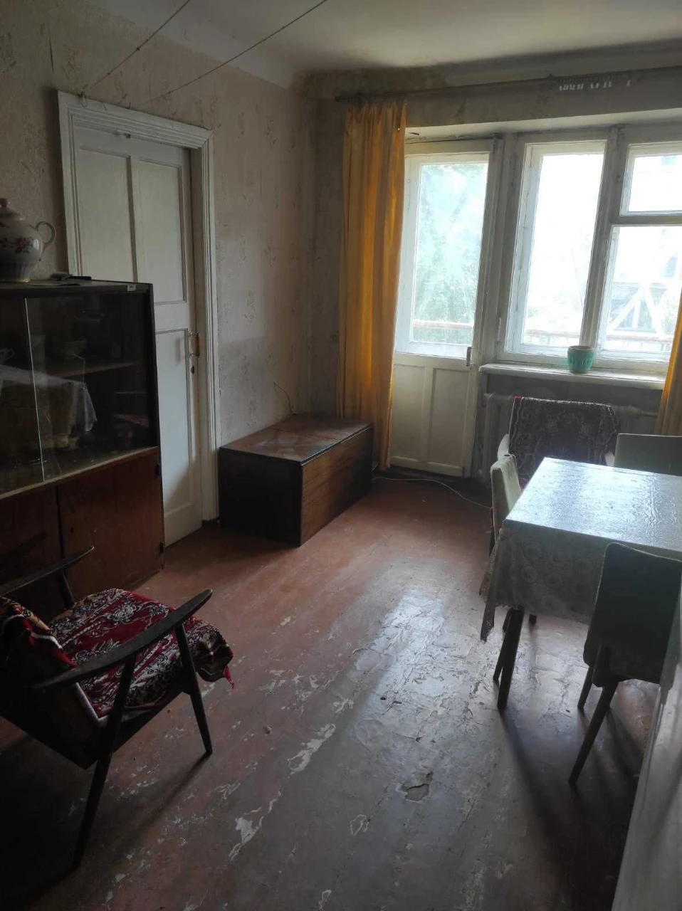 Продам 3к ЮЖД, пер. Верховский дом 5, кирпич, 4/5, под ремон