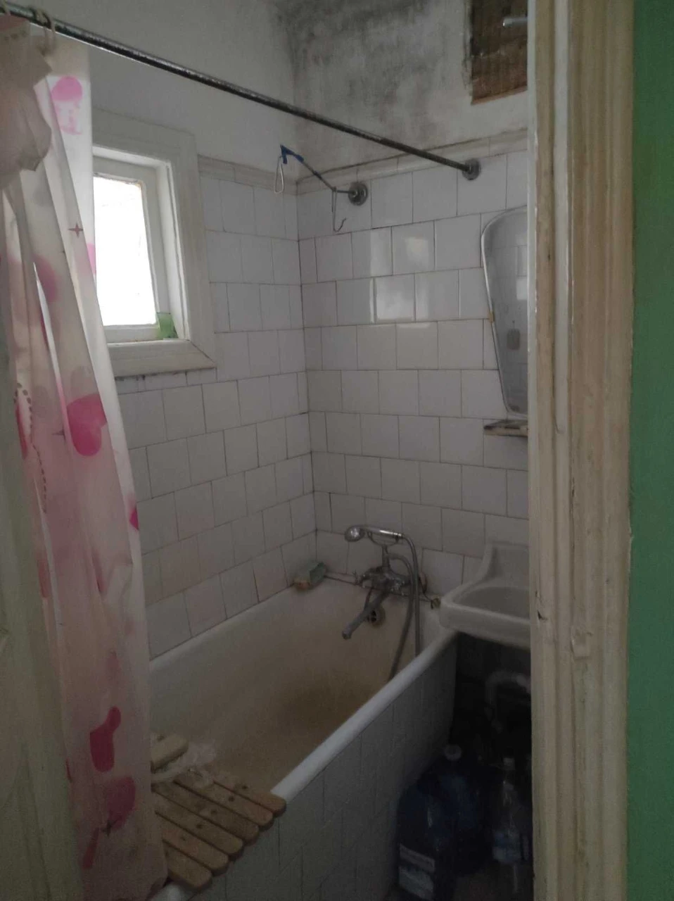 Продам 3к ЮЖД, пер. Верховский дом 5, кирпич, 4/5, под ремон