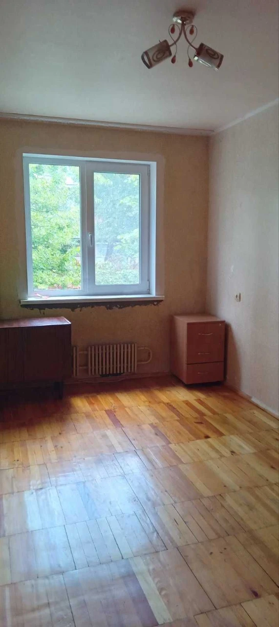 Продам 2к м.Салтовская, ул. Нескоренных дом 29-В, 2/5