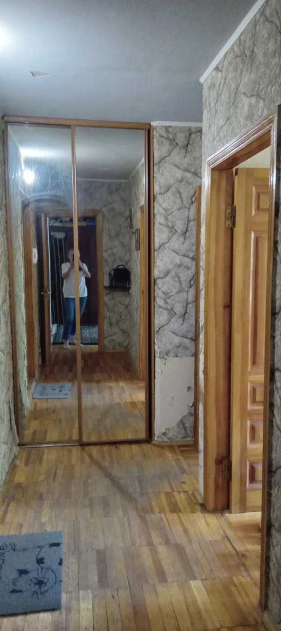 Продам 2к м.Салтовская, ул. Нескоренных дом 29-В, 2/5