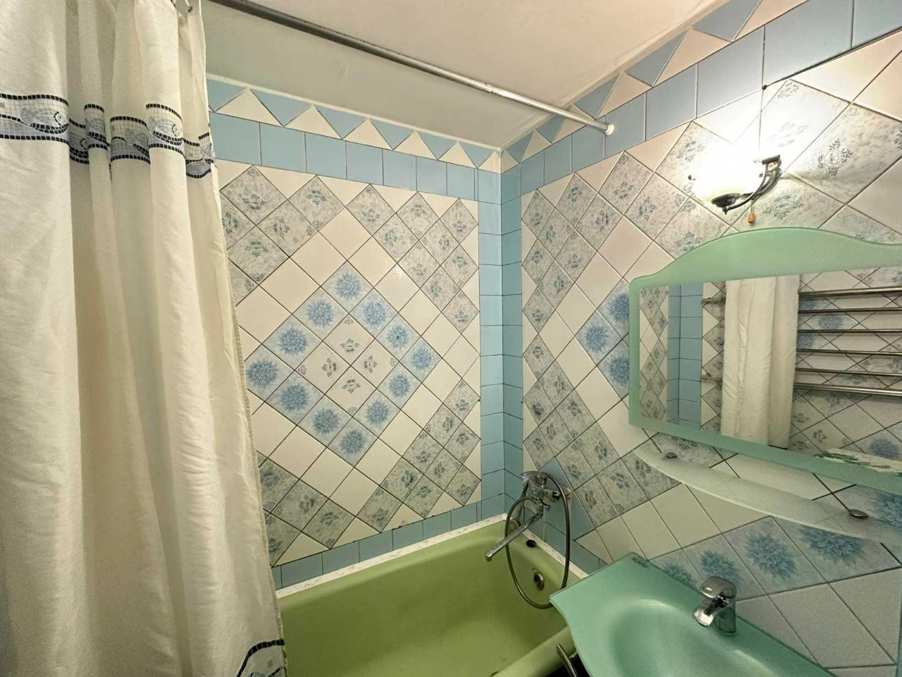 Продам 2 к.квартиру Холодная Гора (405129)