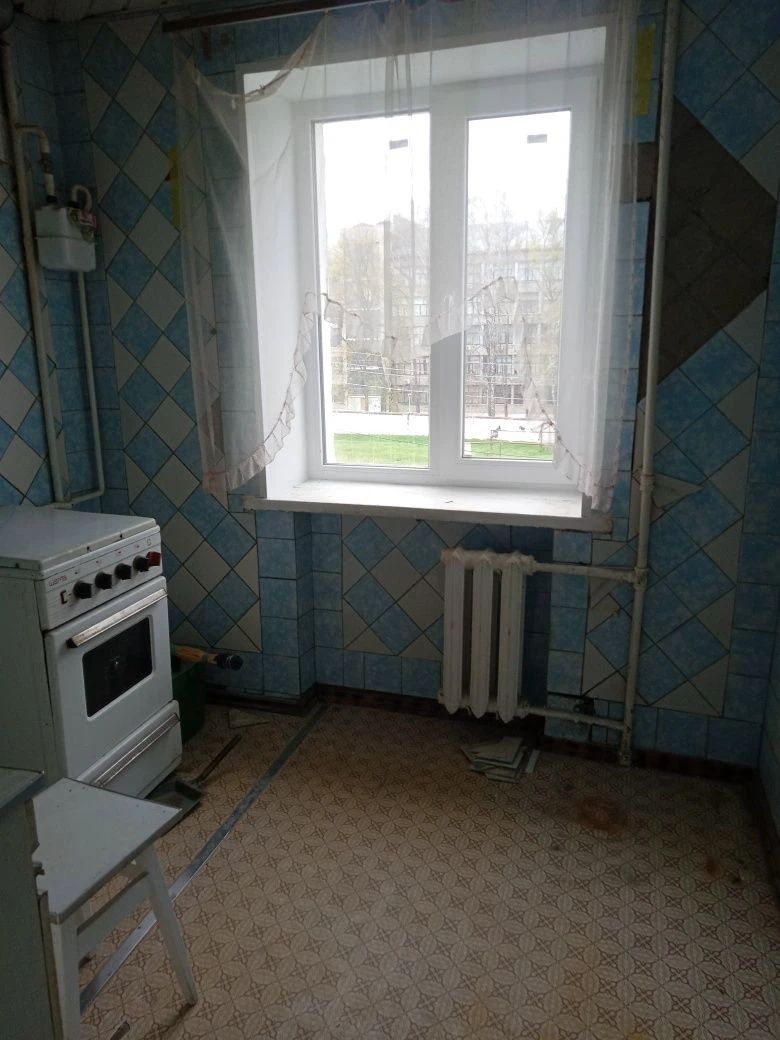 Продам 2х комн квартиру . Шишковка. 10 минут от метро Героев