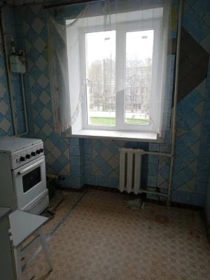 Продам 2х комн квартиру . Шишковка. 10 минут от метро Героев