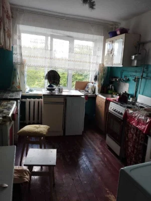 Свободная. Продам гостинку м" 23 августа"  2мин. от метро