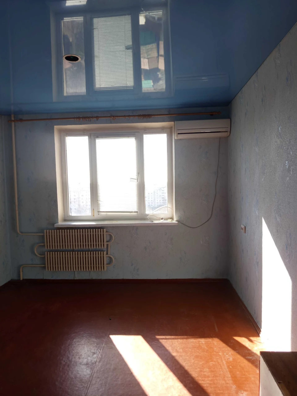 Продам 4 к. квартиру 83 м2 Леся Сердюка Салтовка метро Салто
