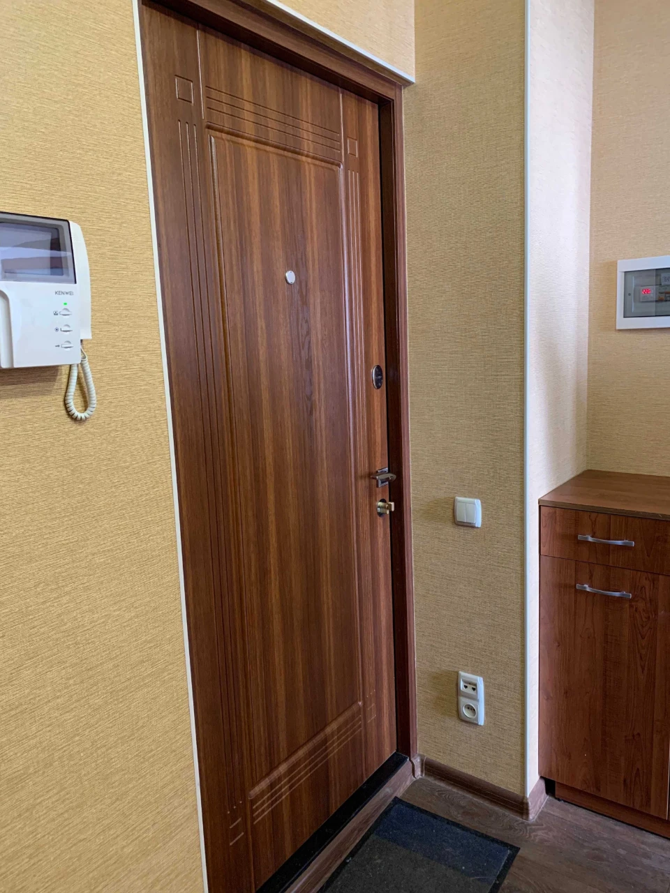 Продам 2 комнатную квартиру возле метро на Салтовке