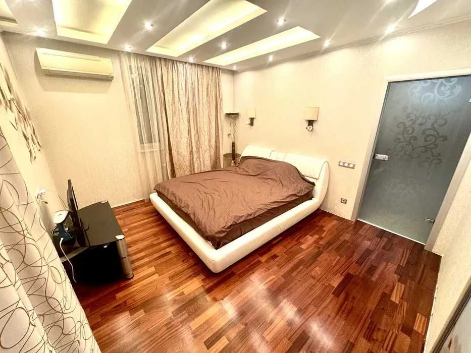 Продам 2 к. квартиру 71 м2 ЖК Петра Григоренко Новые Дома ме