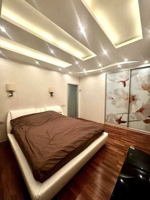 Продам 2 к. квартиру 71 м2 ЖК Петра Григоренко Новые Дома ме