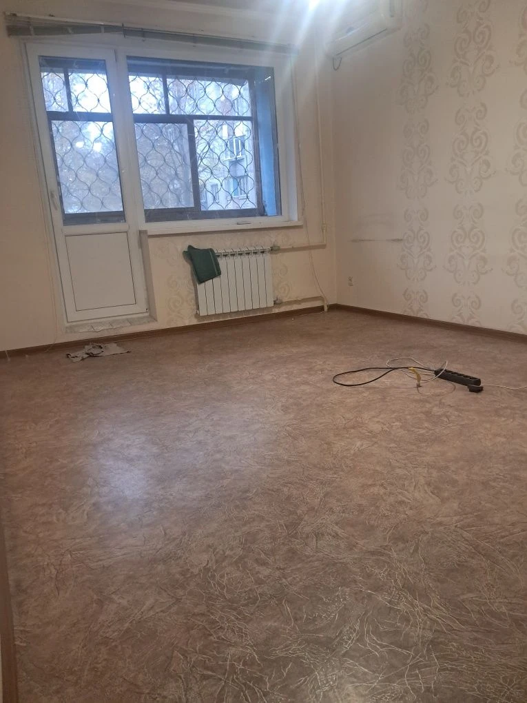 Продам  2 комн.квартиру Салтовка, Дружбы Народов