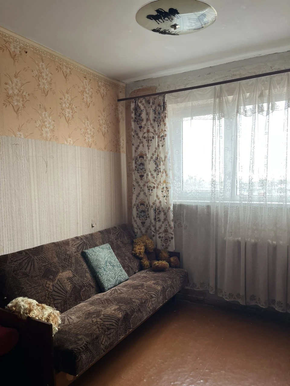Продам 3 комнатную квартиру  602мкр, Салтовское шоссе
