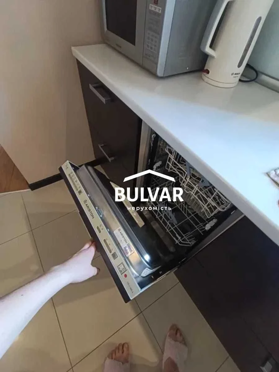Продам 2 комн квартиру - 66 м2, Салтовка, ТРК Украина, Бараб