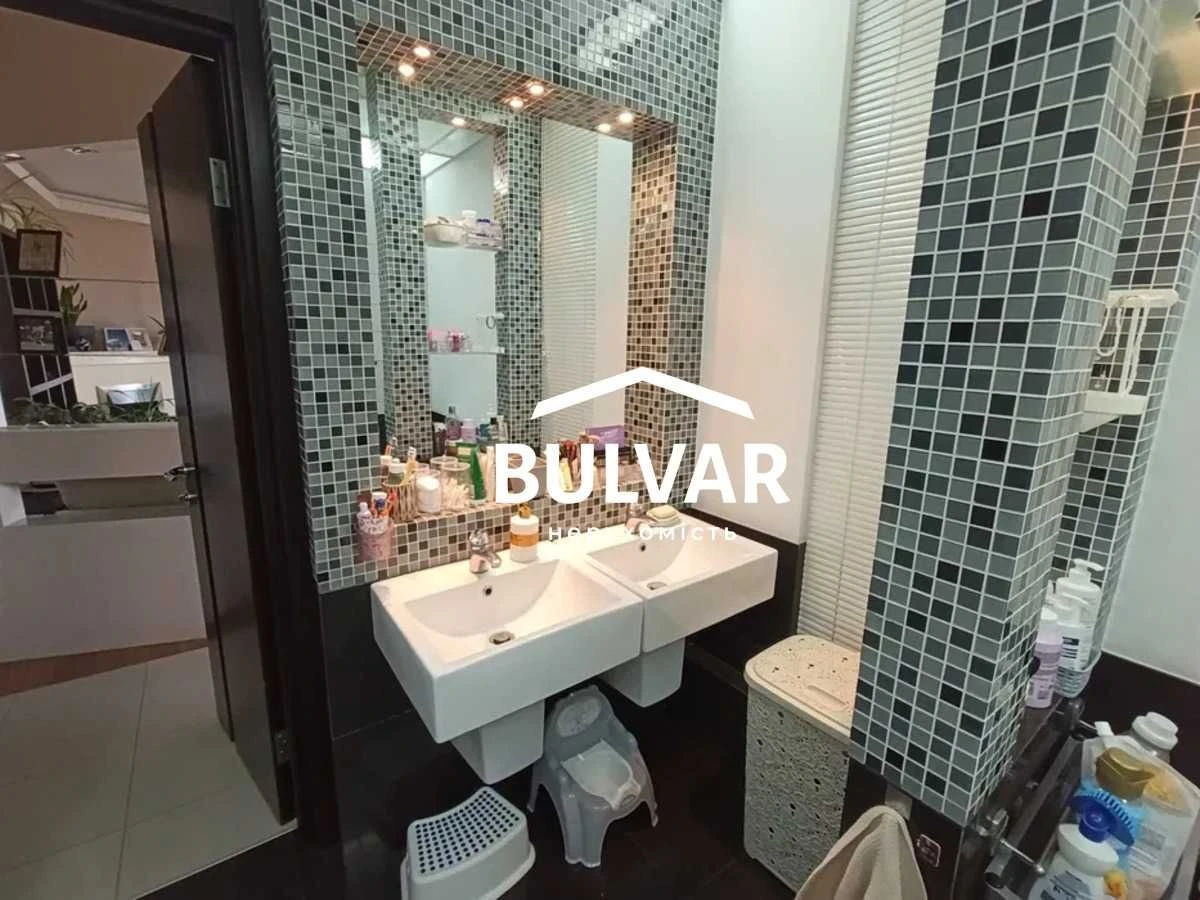 Продам 2 комн квартиру - 66 м2, Салтовка, ТРК Украина, Бараб
