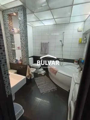 Продам 2 комн квартиру - 66 м2, Салтовка, ТРК Украина, Бараб