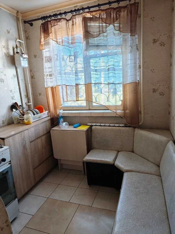 Продам 2к р-н м.Барабашова, Гв. Широнинцев дом 5-Б, 1/5